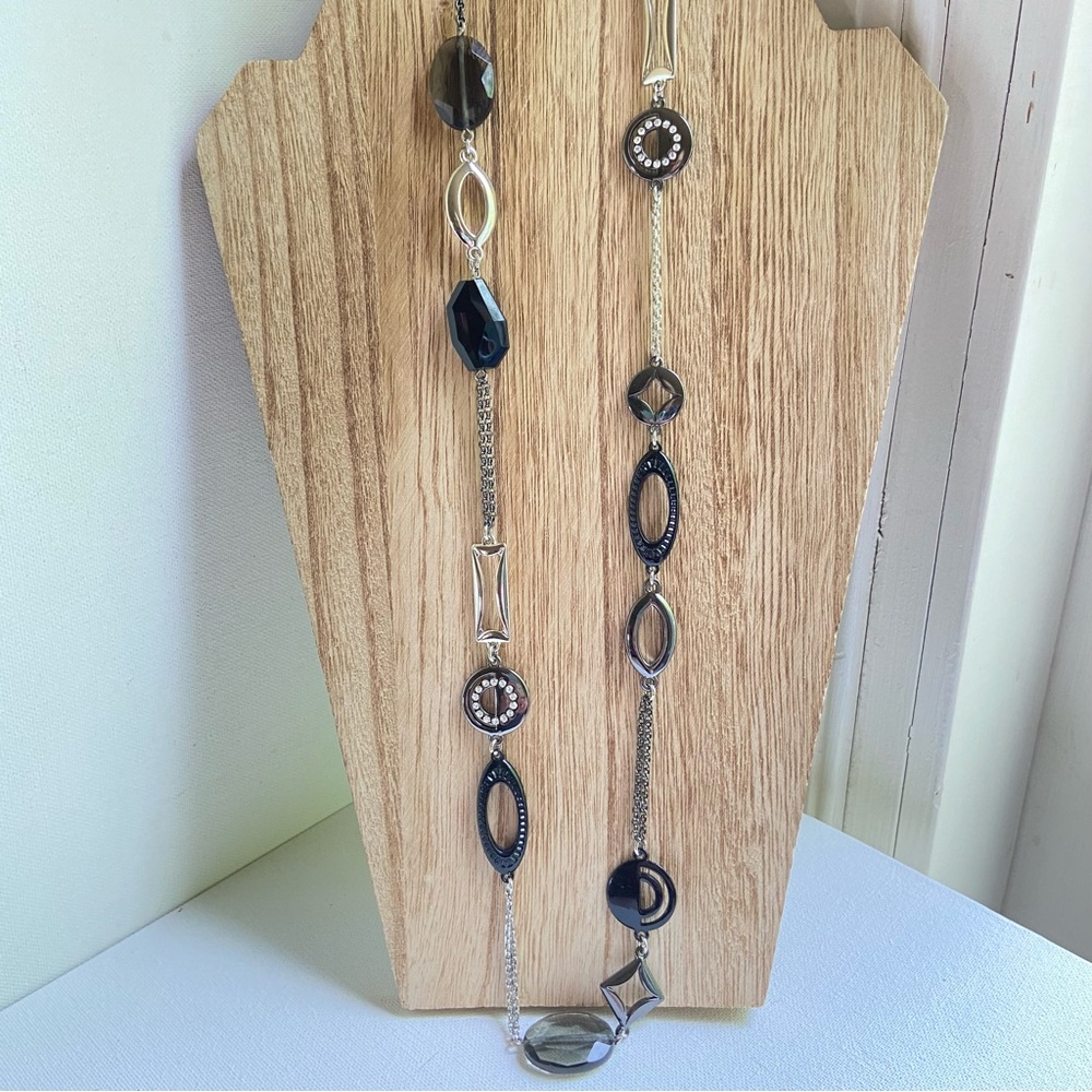 Lia Sophia Joann tri tone station necklace in gunmetal tone silvertone and black